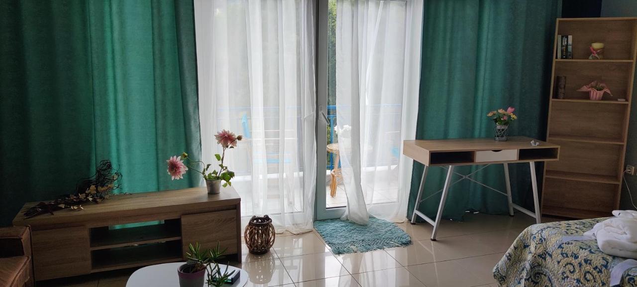 Hospitable Appartment In The Central Park, Xanthi Buitenkant foto